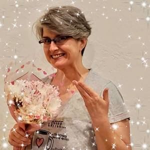 Meet your Posher, Shellie